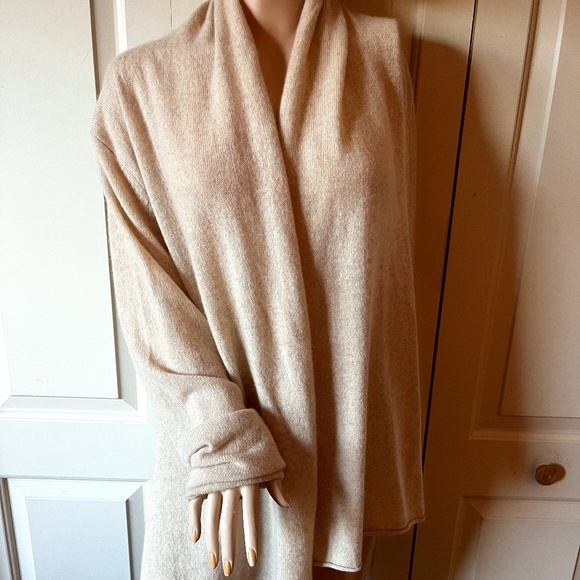 Claudia Nichole Sweaters - Claudia Nichole Cashmere Breezy Duster L